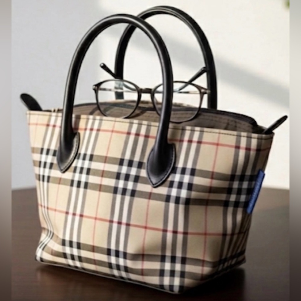 ‼️SOLD‼️. Burberry Classic Checked Tote Bag with Black Handles